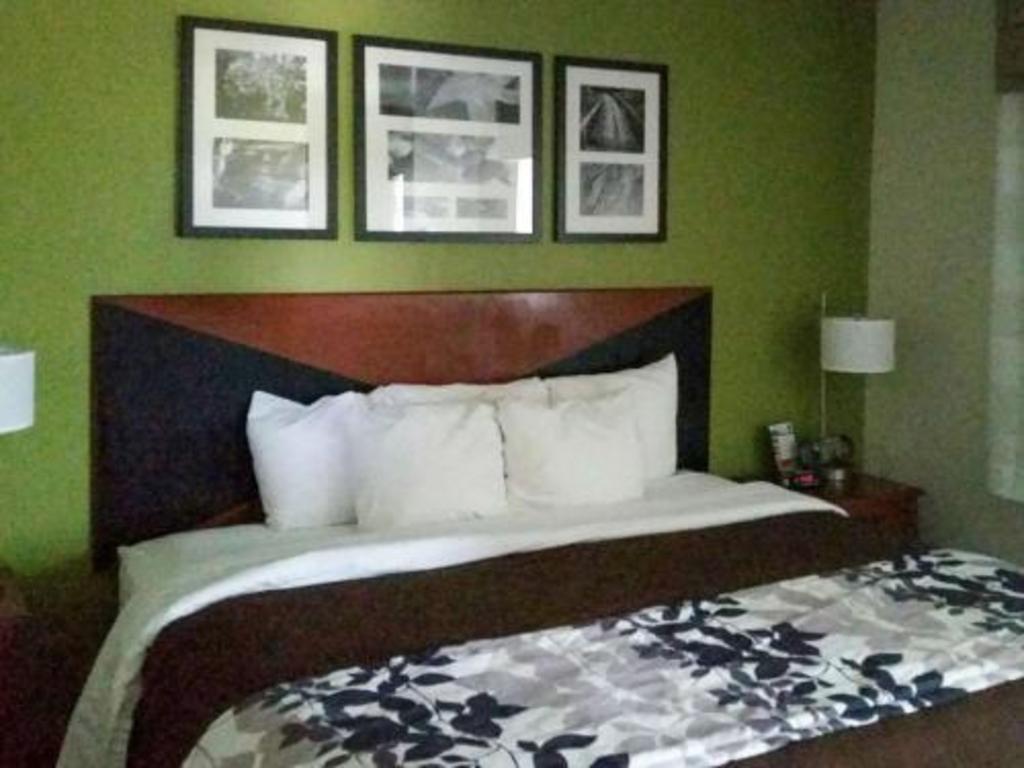 Sleep Inn & Suites Pleasant Hill